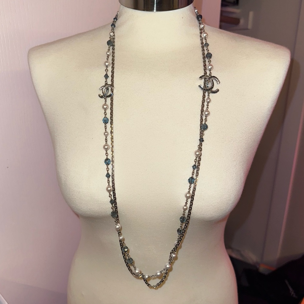 CHANEL long pearl necklace w blue crystals rhinestone classic princess sapphire - Picture 9 of 11